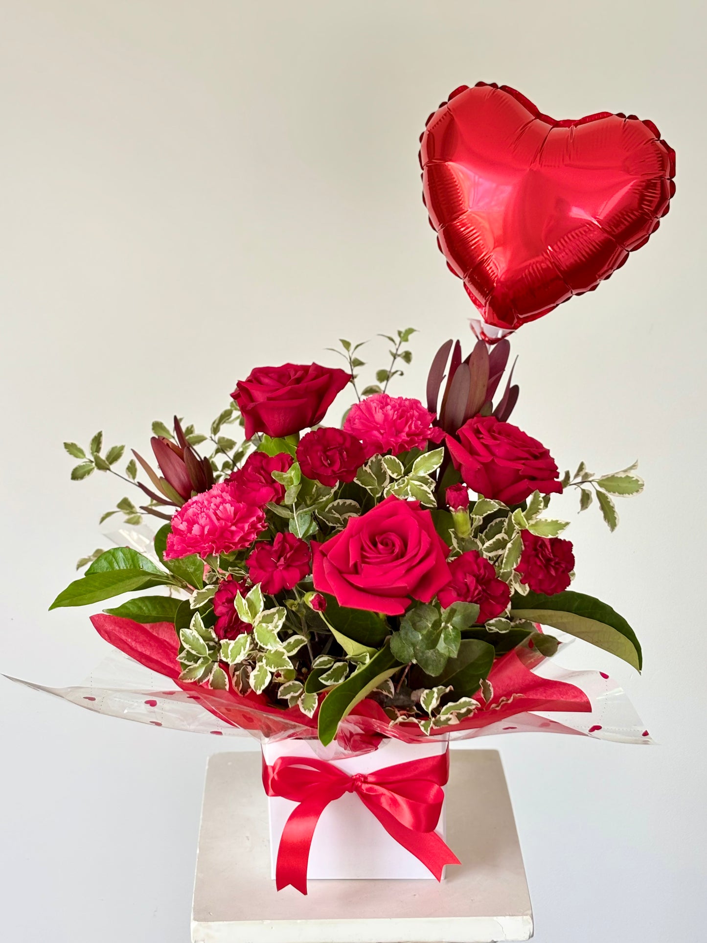 Love You box with heart balloon
