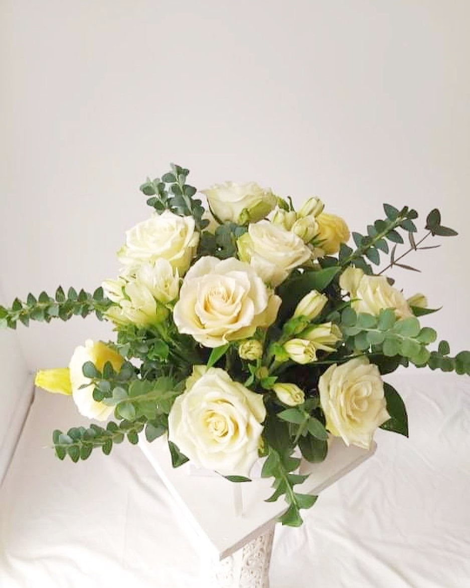 Classic White Arrangement in a box