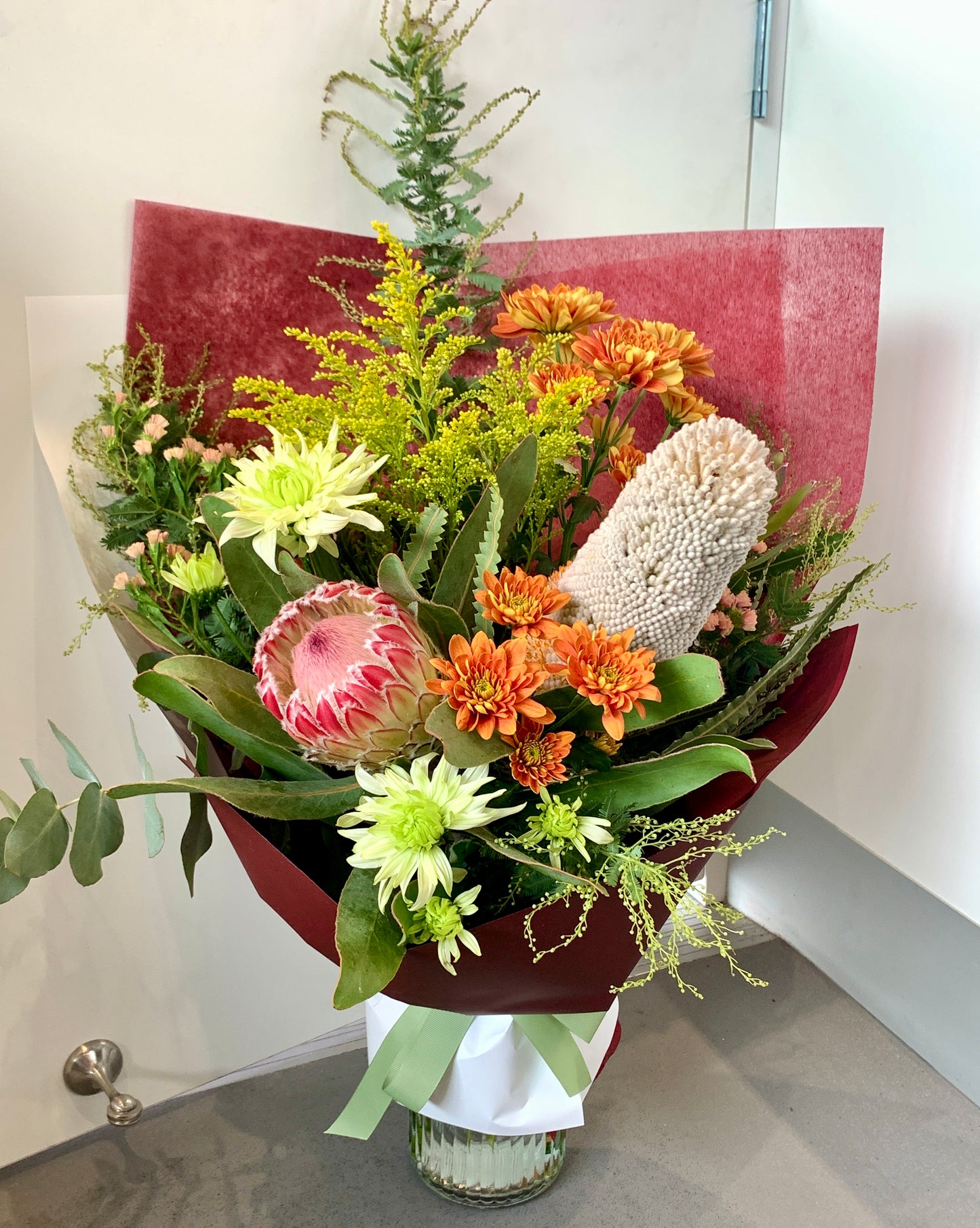 Chrysanthemum,  protea, banksia